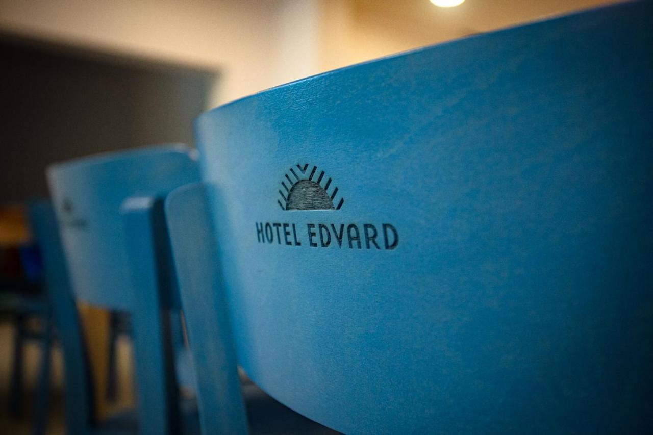 Hotel Edvard Frenštát pod Radhoštěm Buitenkant foto
