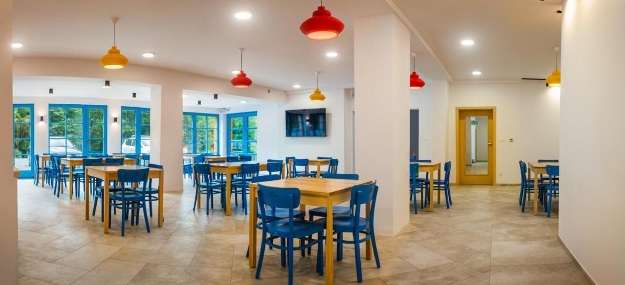 Hotel Edvard Frenštát pod Radhoštěm Buitenkant foto