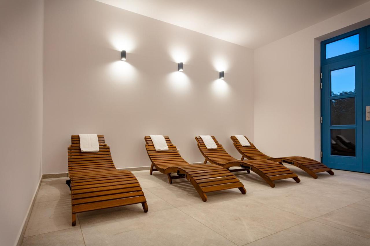 Hotel Edvard Frenštát pod Radhoštěm Buitenkant foto