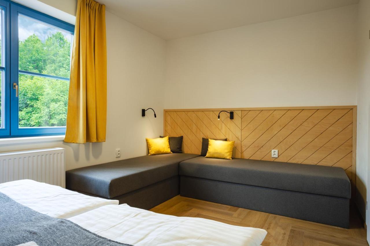 Hotel Edvard Frenštát pod Radhoštěm Buitenkant foto