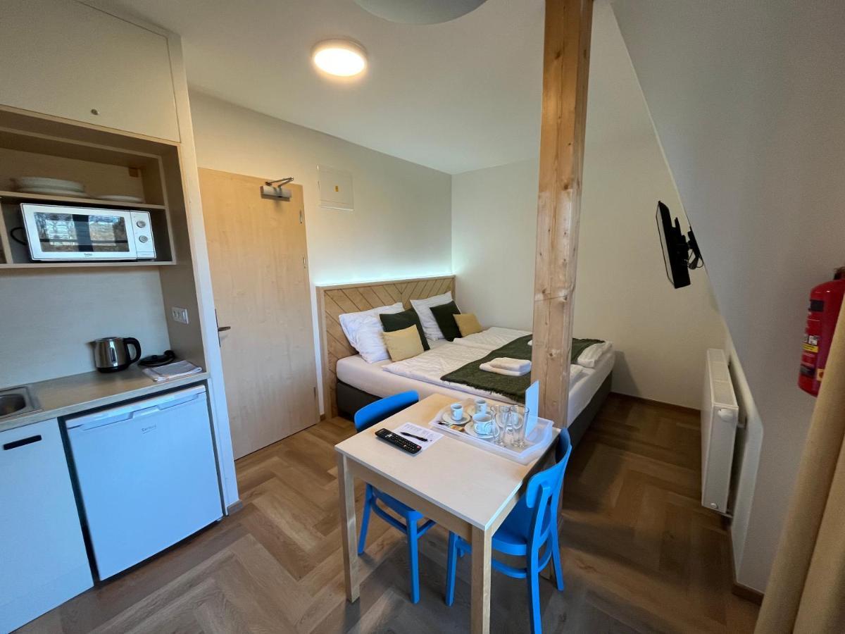 Hotel Edvard Frenštát pod Radhoštěm Buitenkant foto