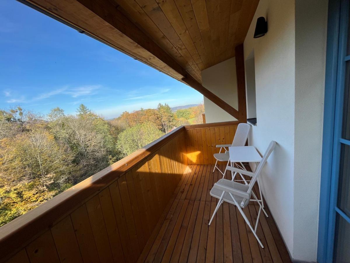 Hotel Edvard Frenštát pod Radhoštěm Buitenkant foto